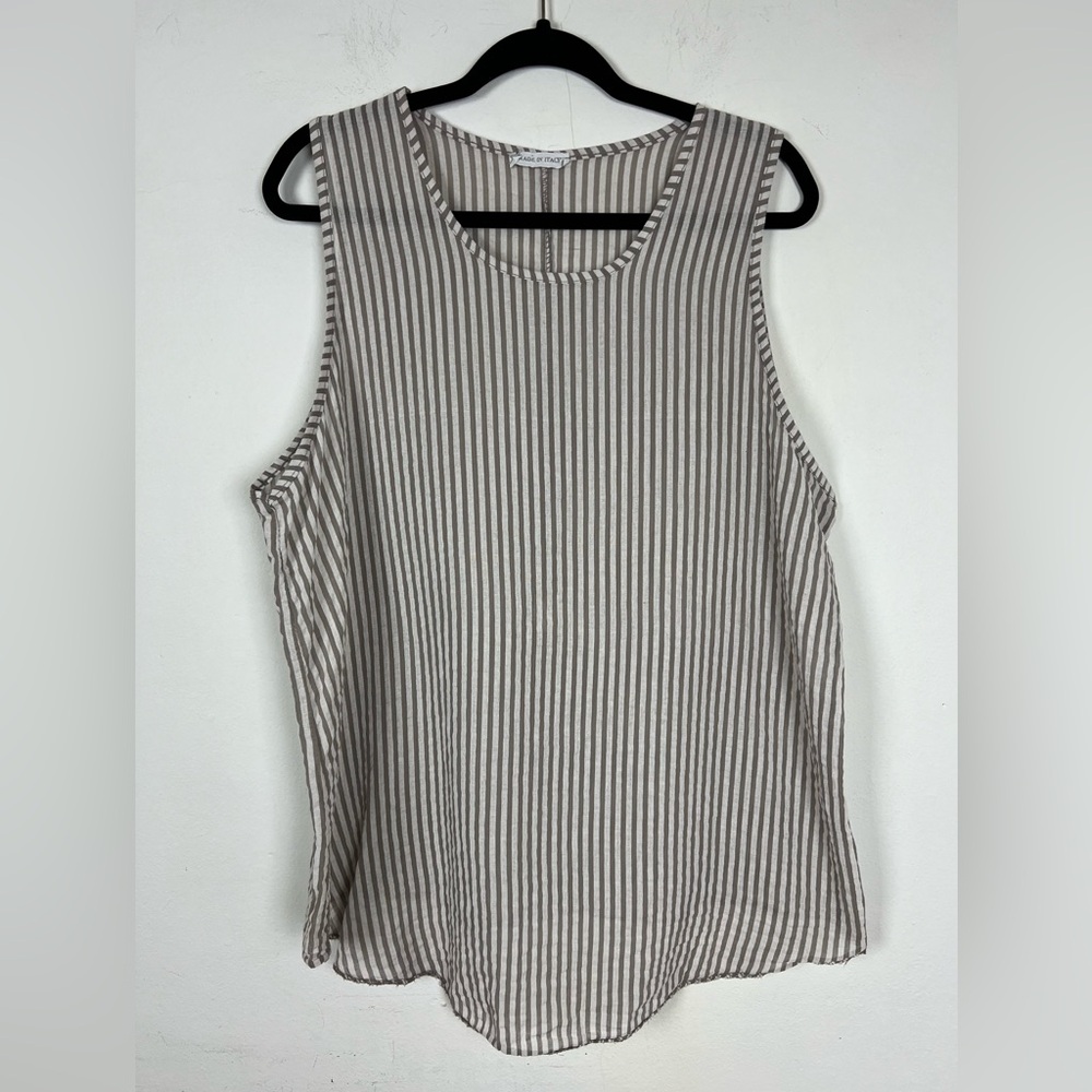 Made in Italy 100% cotton top | size and brand unknown